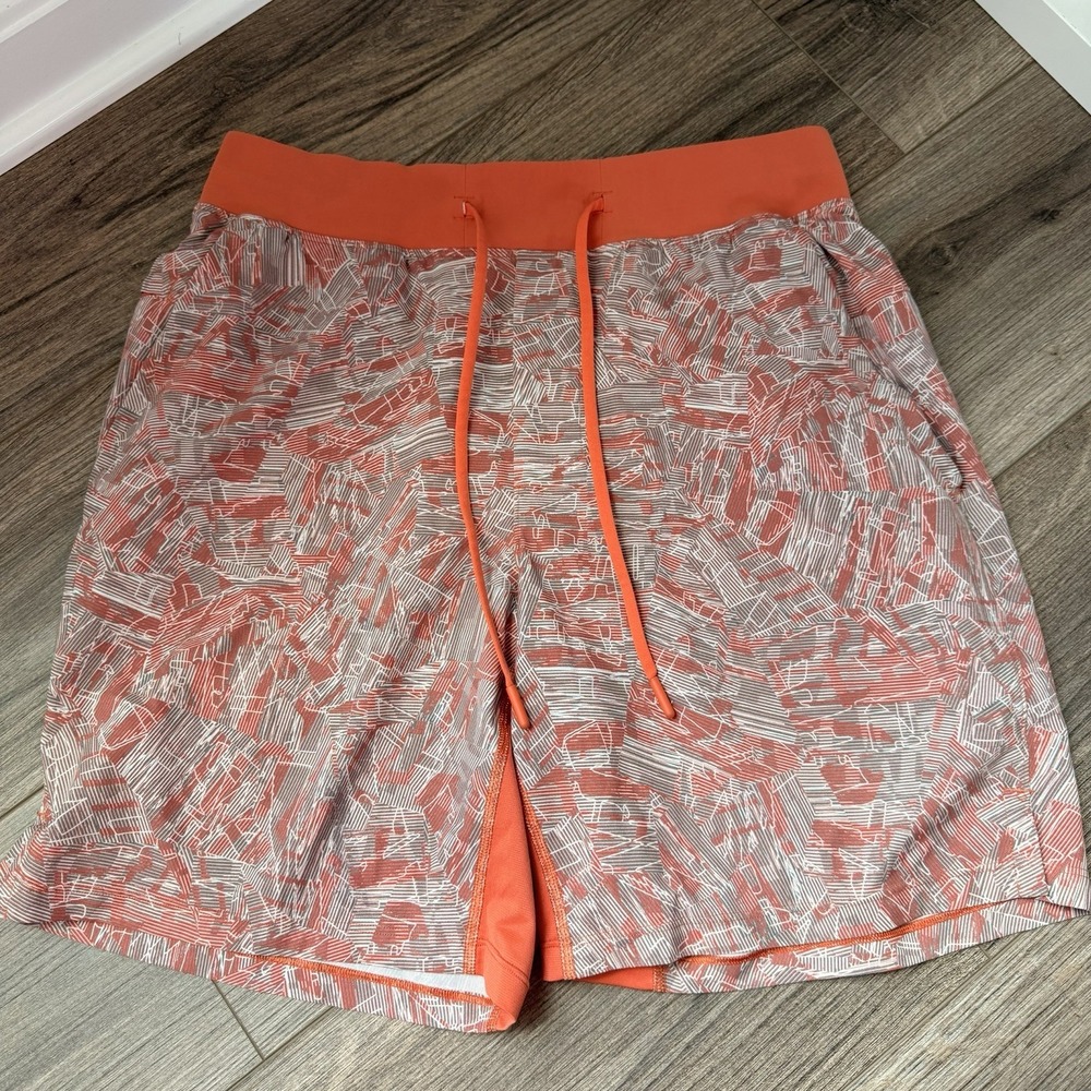 Lululemon T.H.E. Short Mens ORANGE Pattern 7" Inseam Linerless LM7AKRS